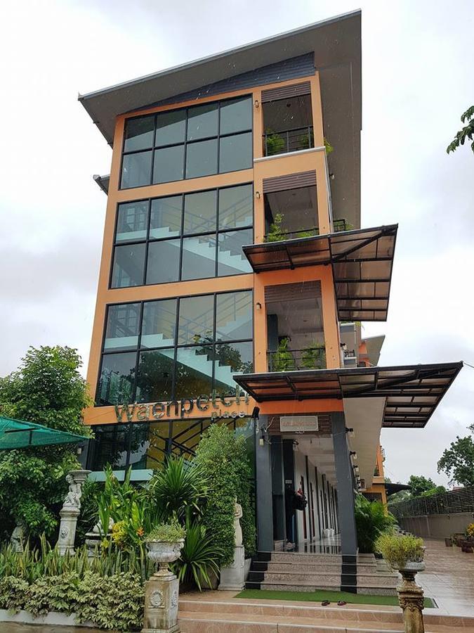 Waen Petch Place Hotel Ubon Ratchathani Exterior photo