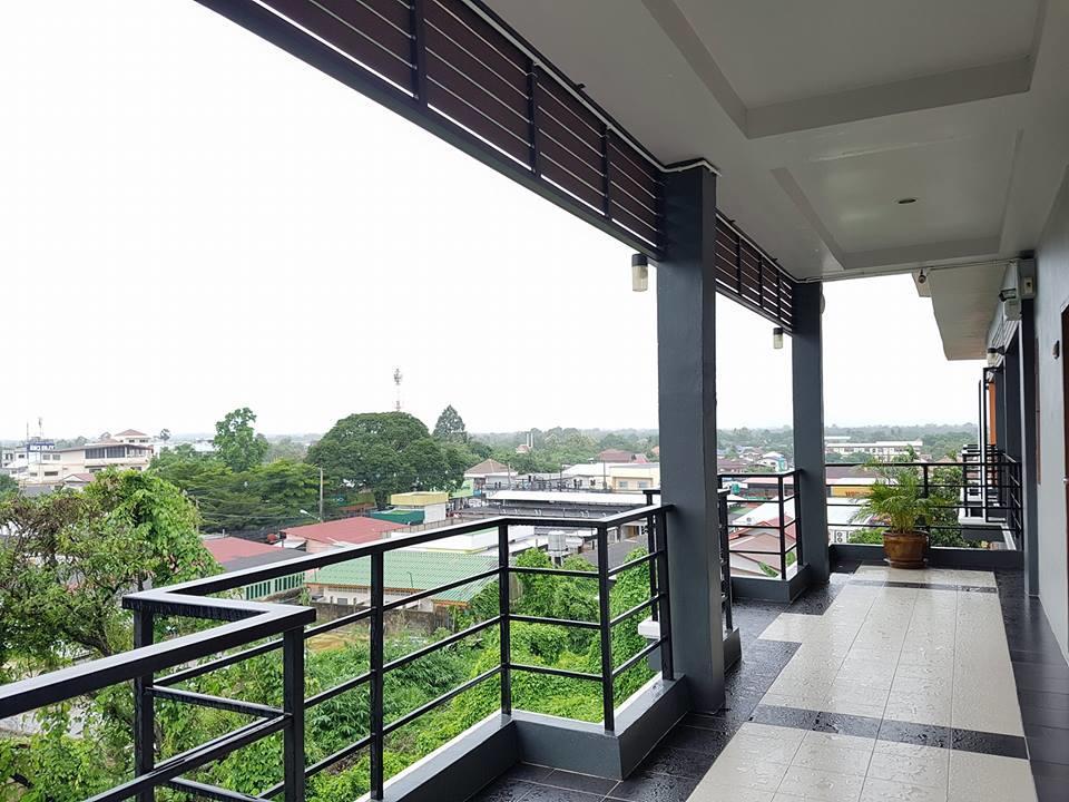 Waen Petch Place Hotel Ubon Ratchathani Exterior photo